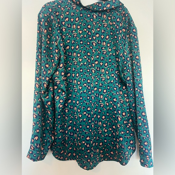 Green Leopard button down - Picture 3 of 3